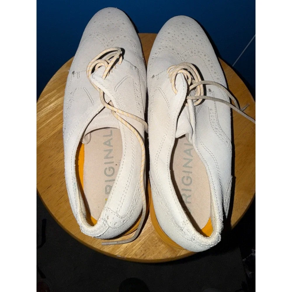 Cole‎ Haan OriginalGrand Wingtip Oxford Beige Suede Yellow Sole Mens 9.5 M
